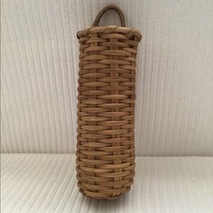 Cute small basket for wall hanging
